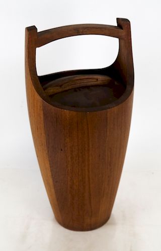 20TH C. MODERN DANISH PAIL20th