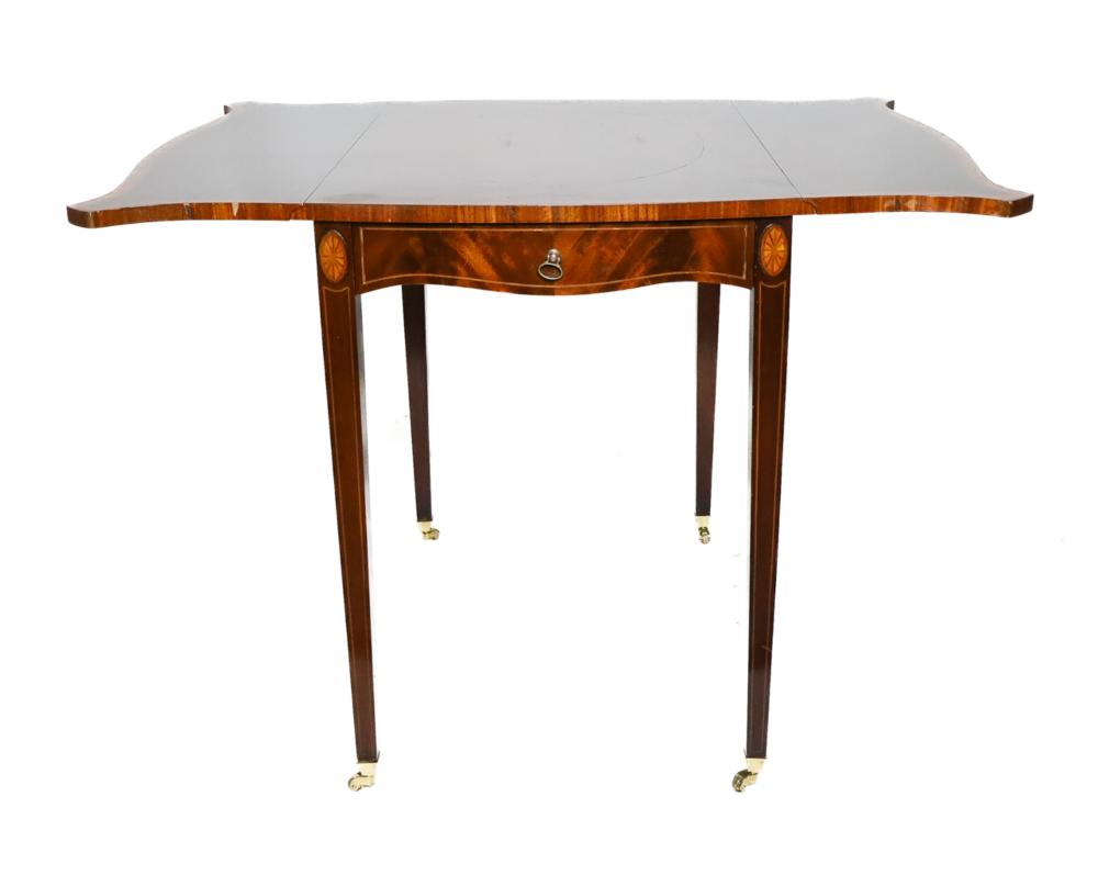 20TH C. PEMBROKE MAHOGANY TABLE20th