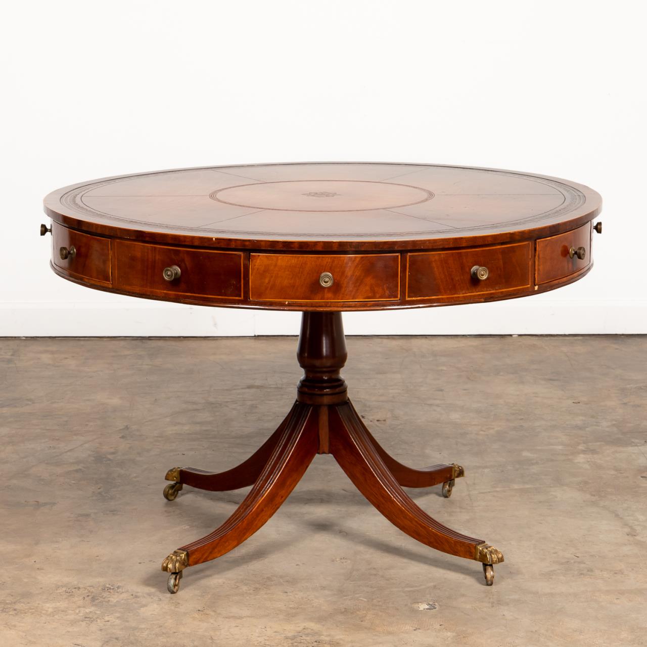 20TH C. REGENCY STYLE MAHOGANY RENT