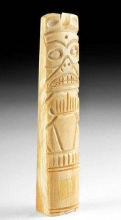 20TH C. TLINGIT / HAIDA WALRUS