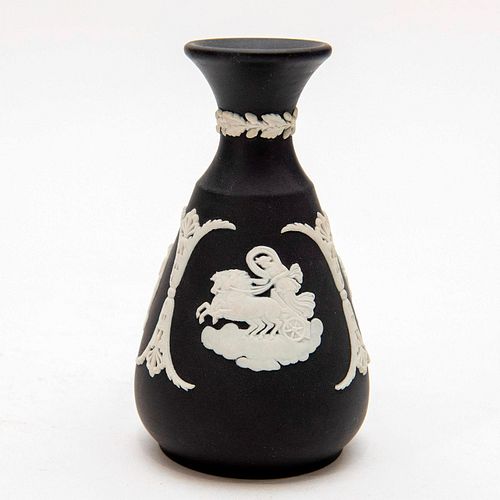20TH C. WEDGWOOD JASPERWARE BUD