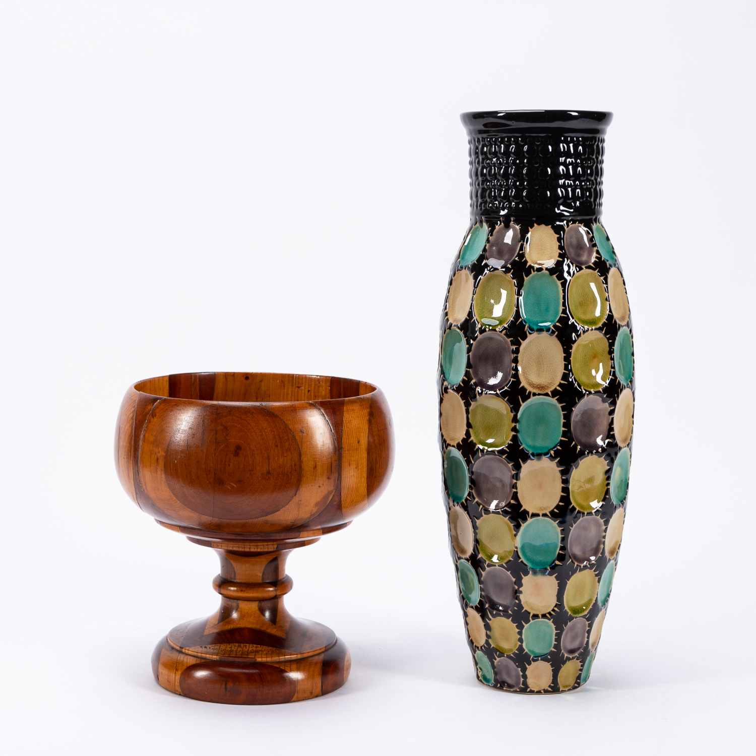 20TH C. WOODEN TAZZA AND