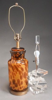 20TH CENTURY LUCITE TABLE LAMP