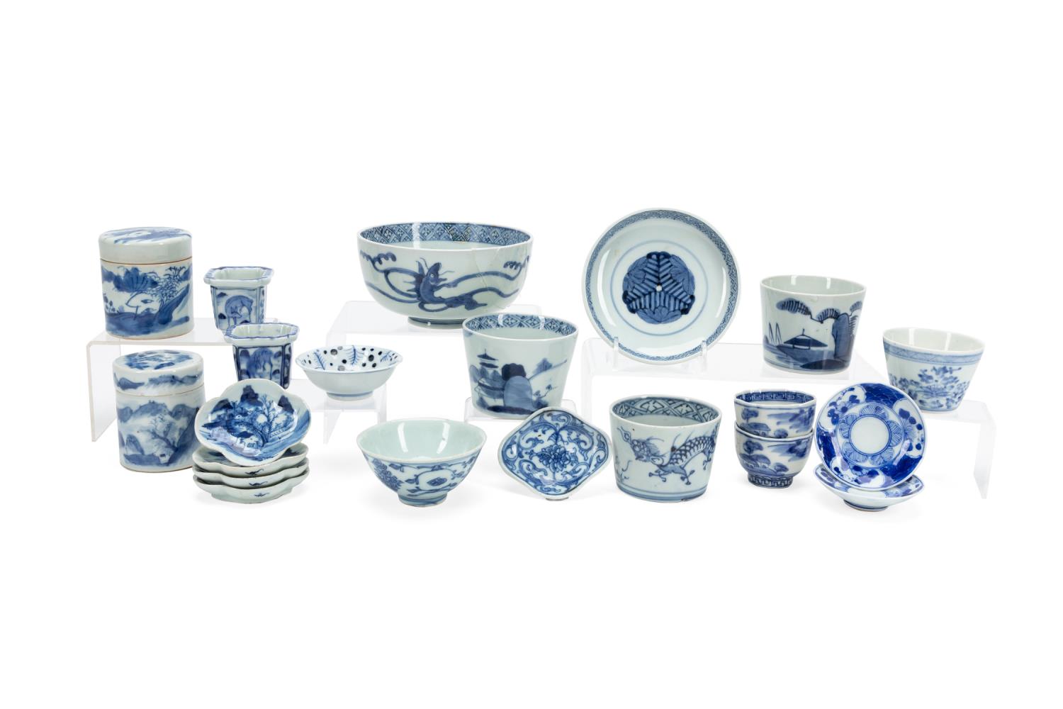 (21PCS) ASIAN BLUE AND WHITE
