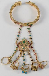 22 KARAT GOLD BRACELET WITH FI