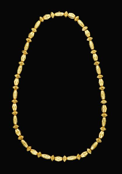 22 karat yellow gold necklace,