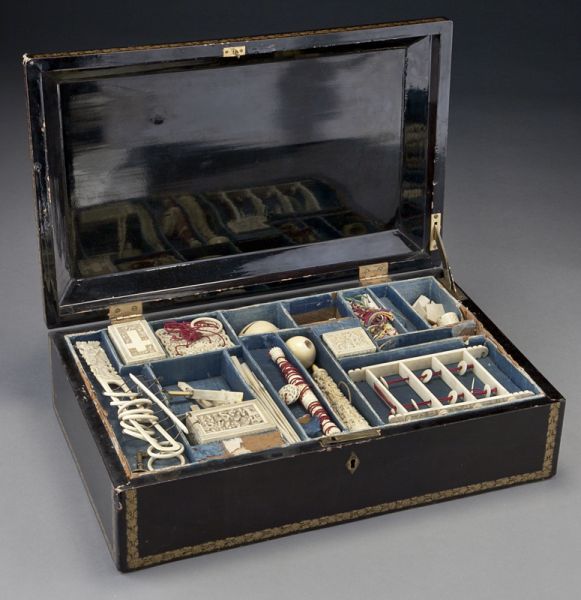 22 Pc. ivory game/puzzle set