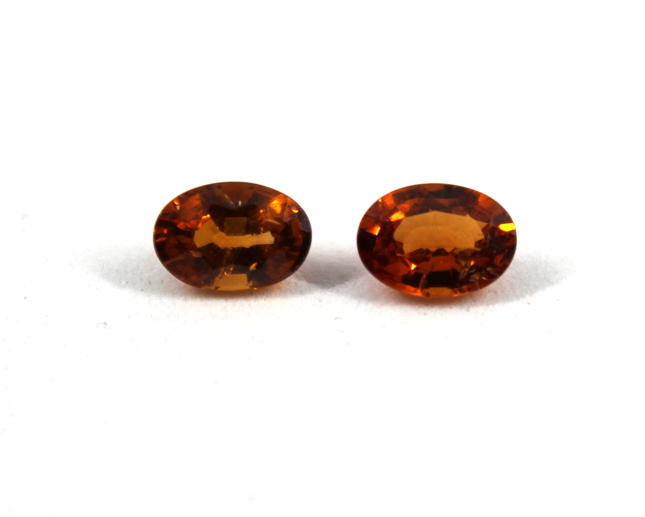 2.21 CTTW. LOOSE OVAL OVAL-CUT