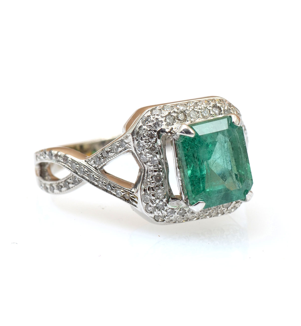 2.26 CT EMERALD & DIAMOND RING IN