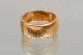 22K TEXTURED WIDE BAND 18.4 GR