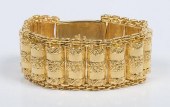 22K WIDE LINK BRACELET, 115.4