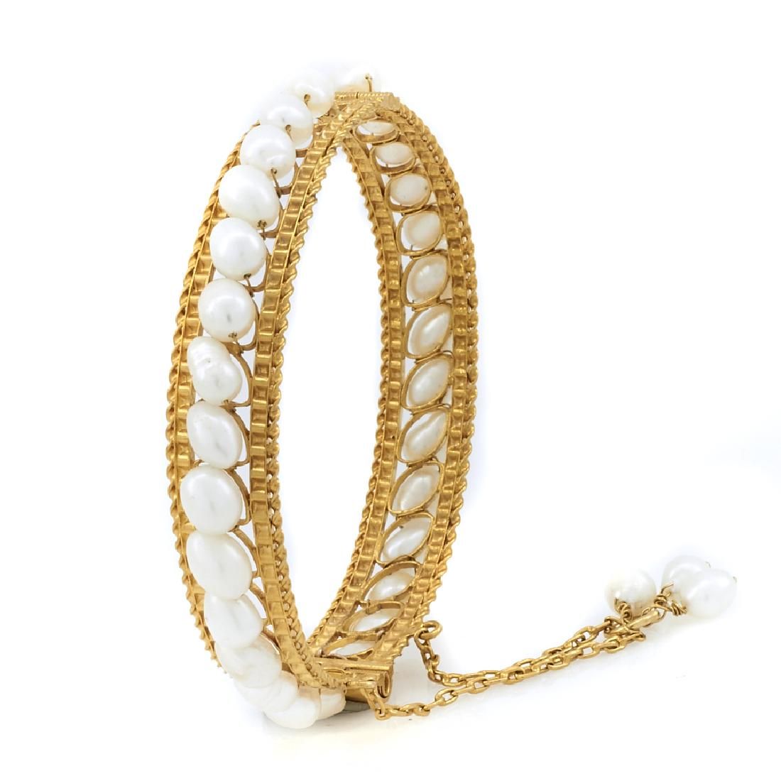 22K YELLOW GOLD AND FRESHWATER