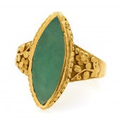 22K YELLOW GOLD AND JADE MARQU