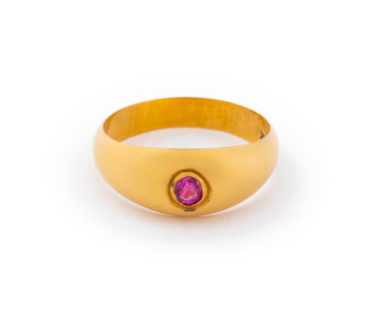 22K YELLOW GOLD RUBY RING 22K