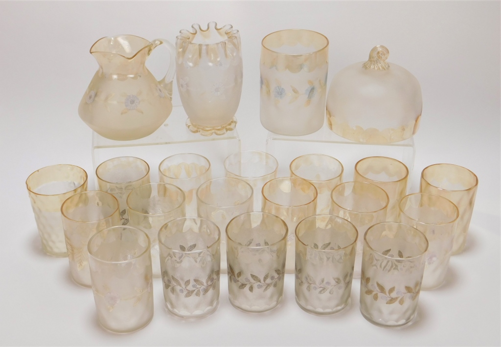 22PC FROSTED GLASS DRINKWARE SET