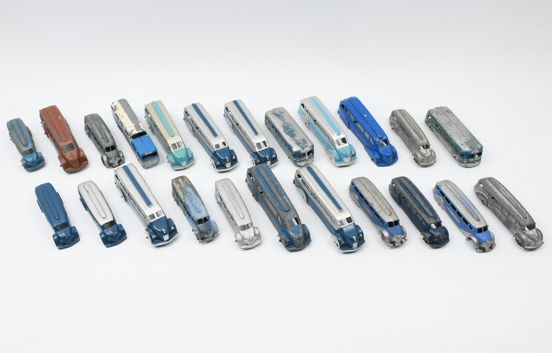 23 PC. METAL MASTERS & TOOTSIE