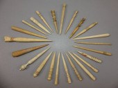 23 WHALE BONE FIDS & NEEDLESLo