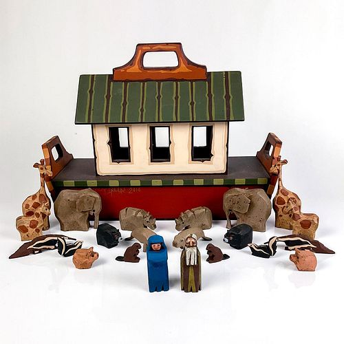23PC WOOD CARVED NOAH'S ARK SET,