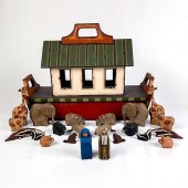 23PC WOOD CARVED NOAH'S ARK SE