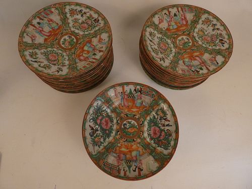 24 CHINESE ROSE MEDALLION PLATES