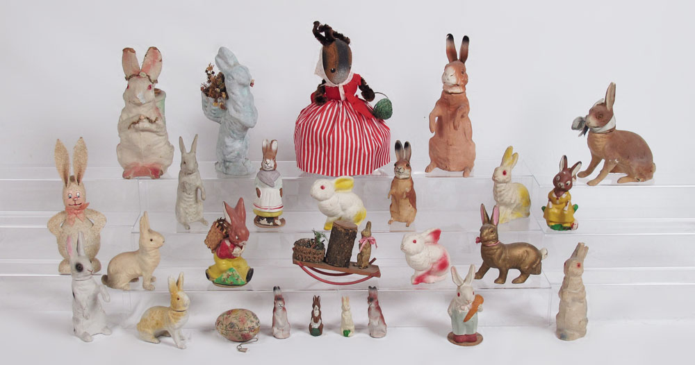 24 PIECE COLLECTION OF VINTAGE