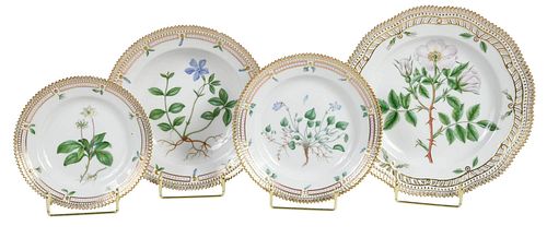 24 PIECE ROYAL COPENHAGEN FLORA