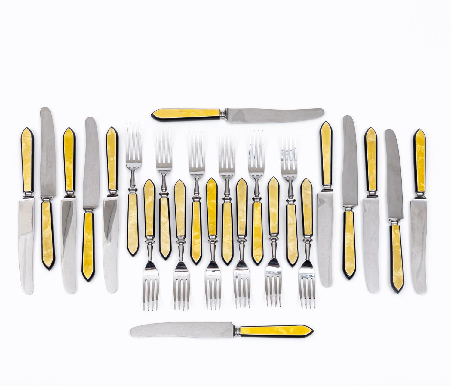 24PCS BLACK & YELLOW BAKELITE