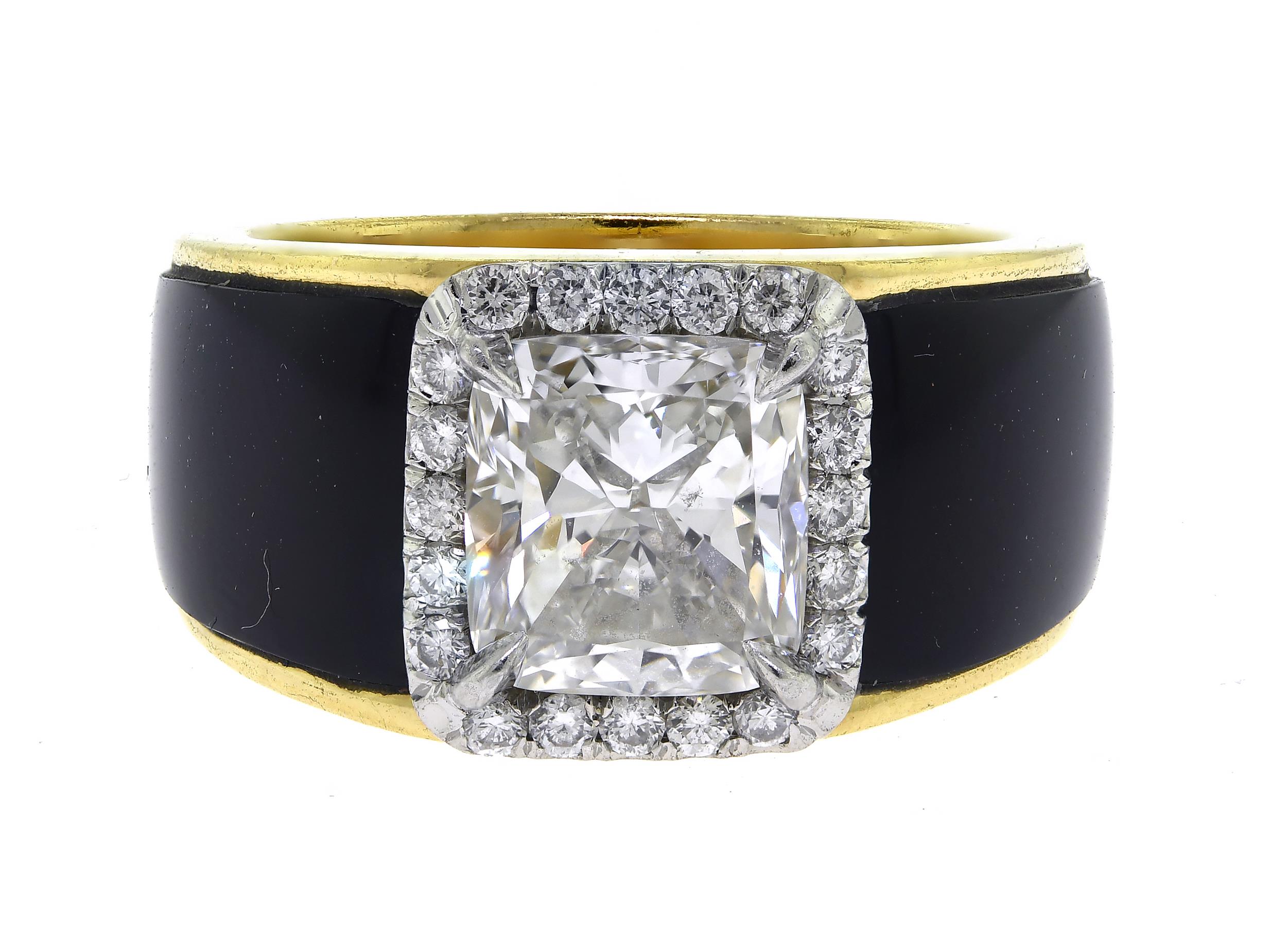 2.5 CT CUSHION CUT DIAMOND RING