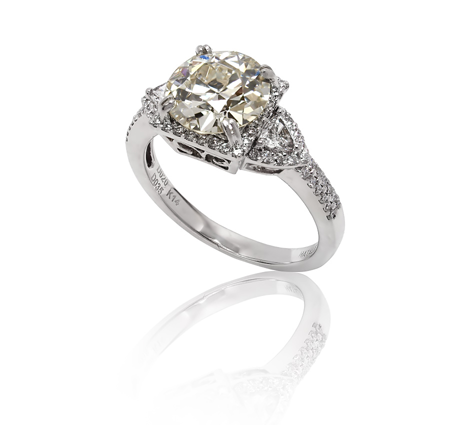 2.52 CT DIAMOND SOLITAIRE RING BY