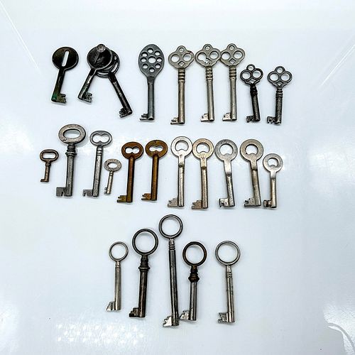 25PC VINTAGE ASSORTED SKELTON KEYSA