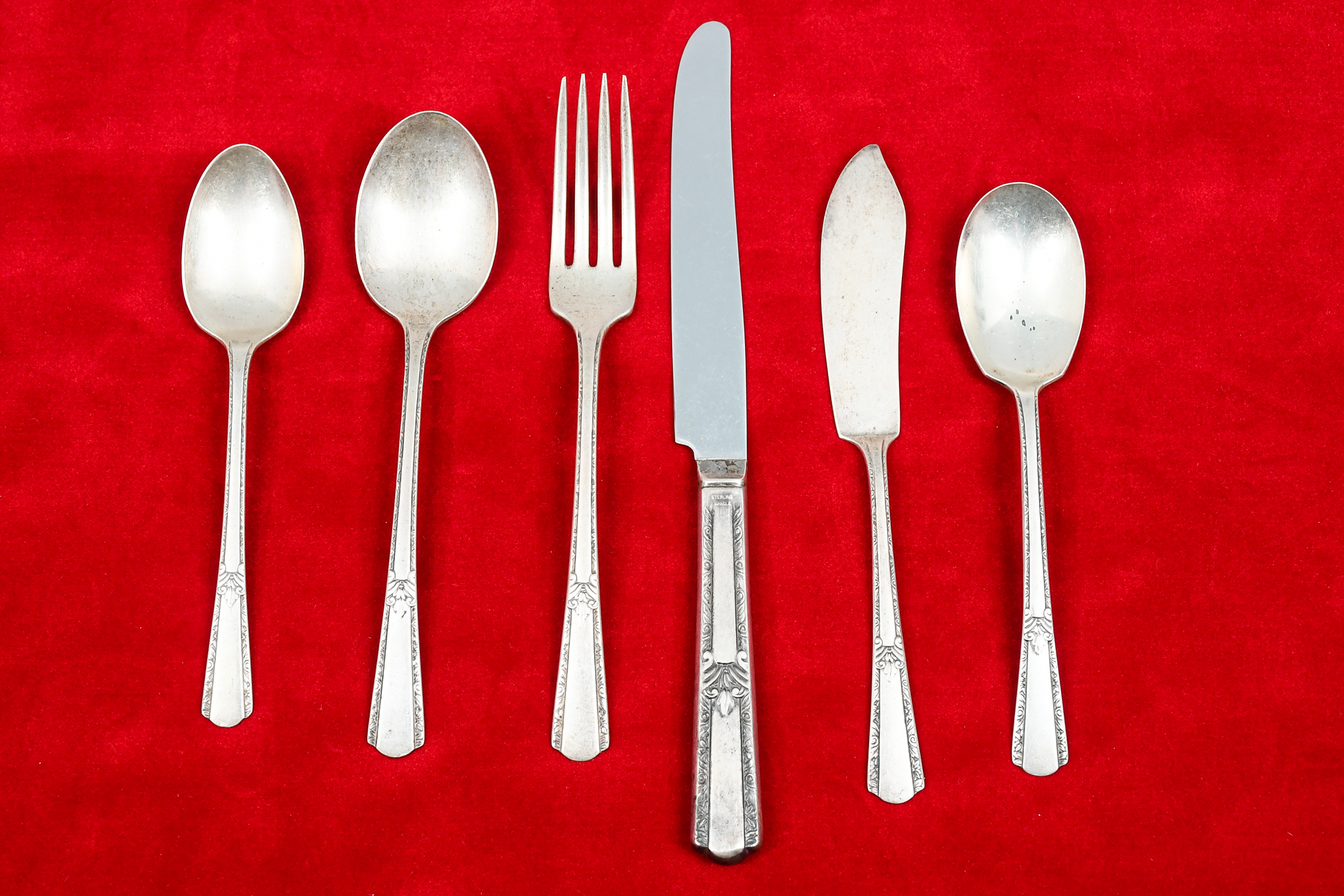 26 PC. CENTURY STERLING FLATWARE: