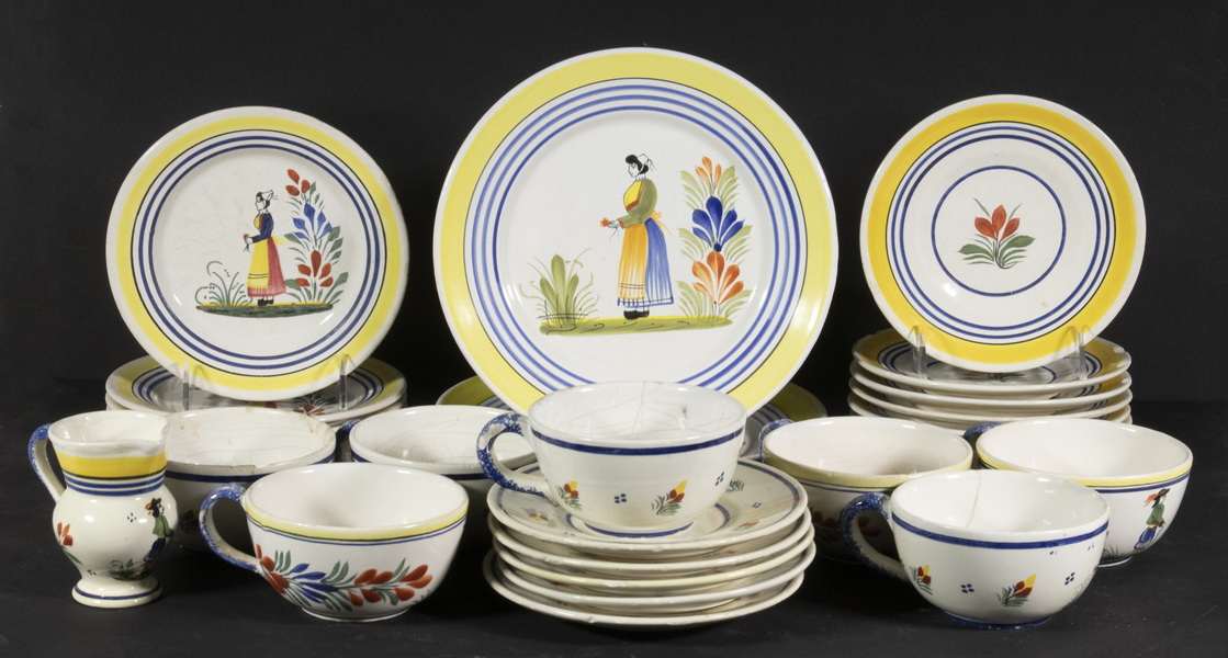 (26 PCS) QUIMPER BRETON FAIENCE