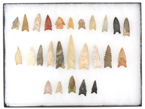 (26) STONE ARROWHEADS &AMP; SPEAR
