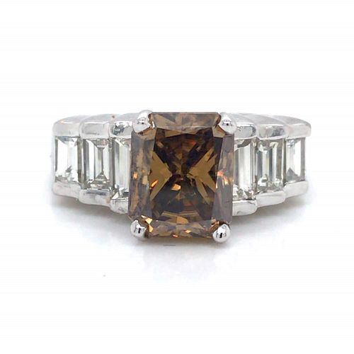 2.69 CT CHAMPAGNE DIAMOND