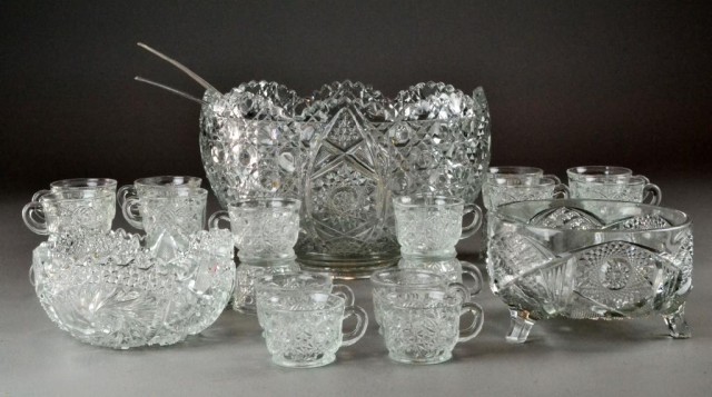 (27) Pressed Glass - Punchbowl