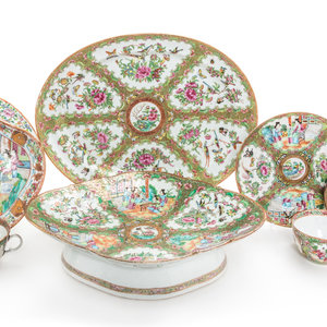28 Chinese Export Rose Medallion