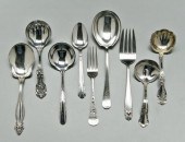 28 pieces sterling flatware, R