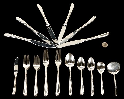 29 PCS. TOWLE SILVER SPRAY STERLING