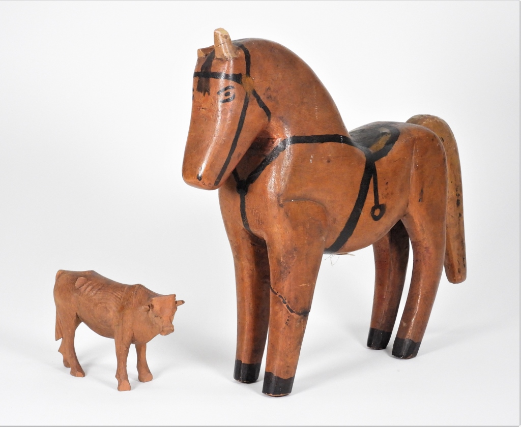 2PC AMERICAN FOLK CARVED HORSE