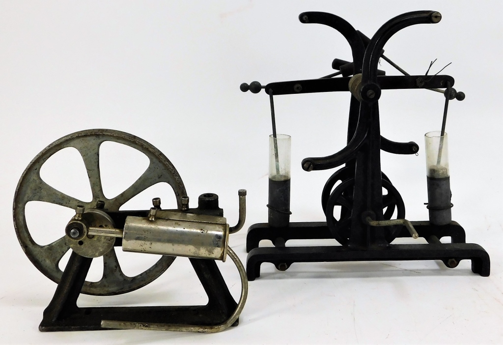 2PC ANTIQUE AMERICAN STEAM ENGINE