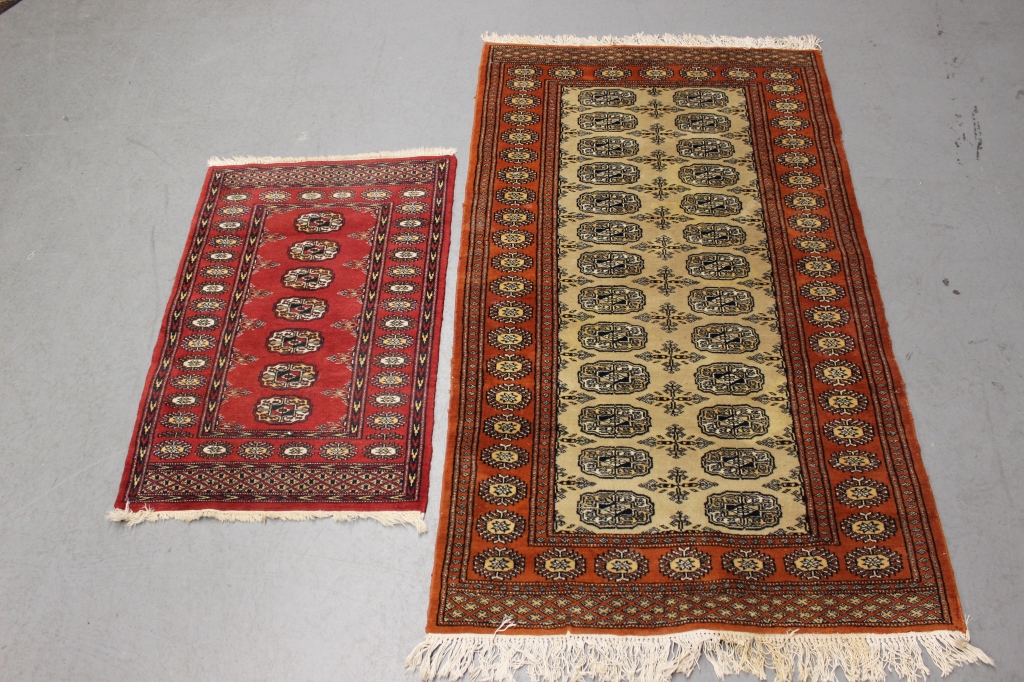 2PC BELOUCH RUST & RED RUGS