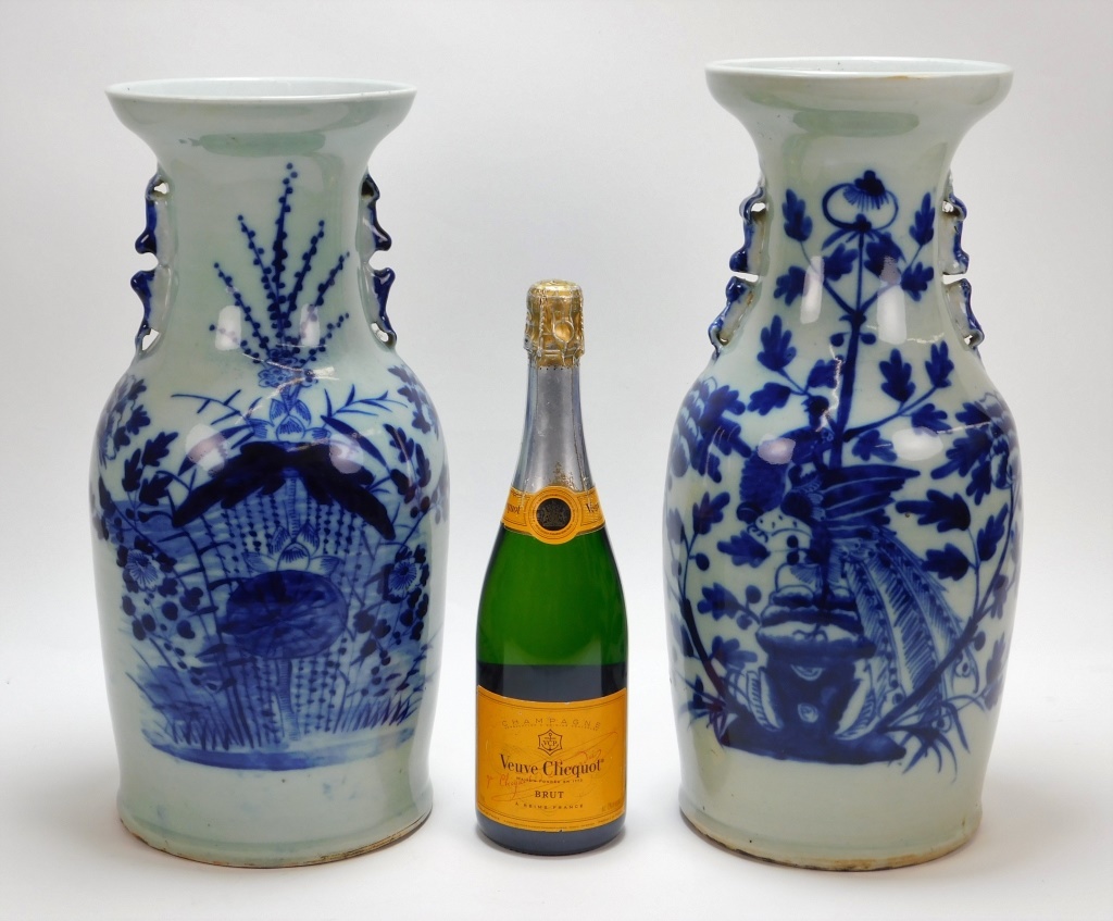 2PC CHINESE BLUE & WHITE CANTON