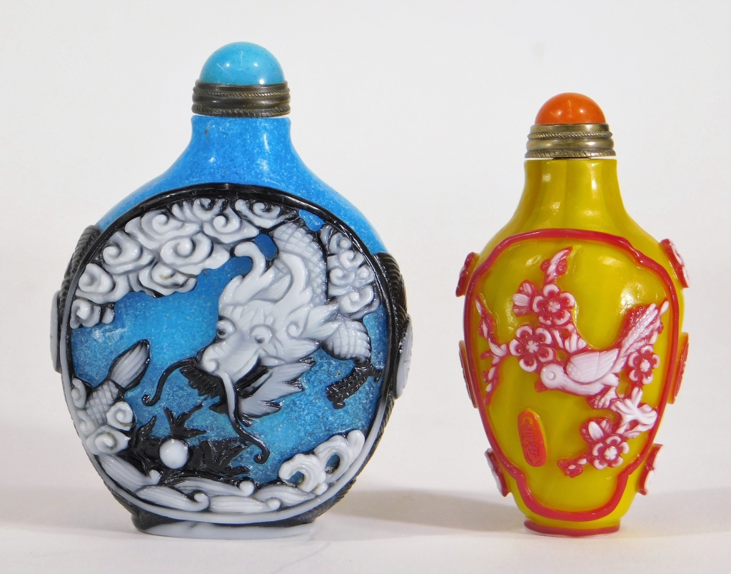 2PC CHINESE PEKING GLASS OVERLAY