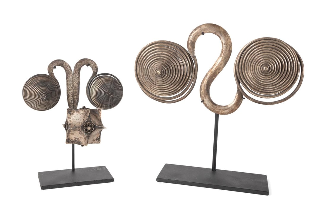2PC CHINESE TRIBAL APRON COUNTER
