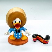 2PC DISNEY FIGURINES, THREE CA