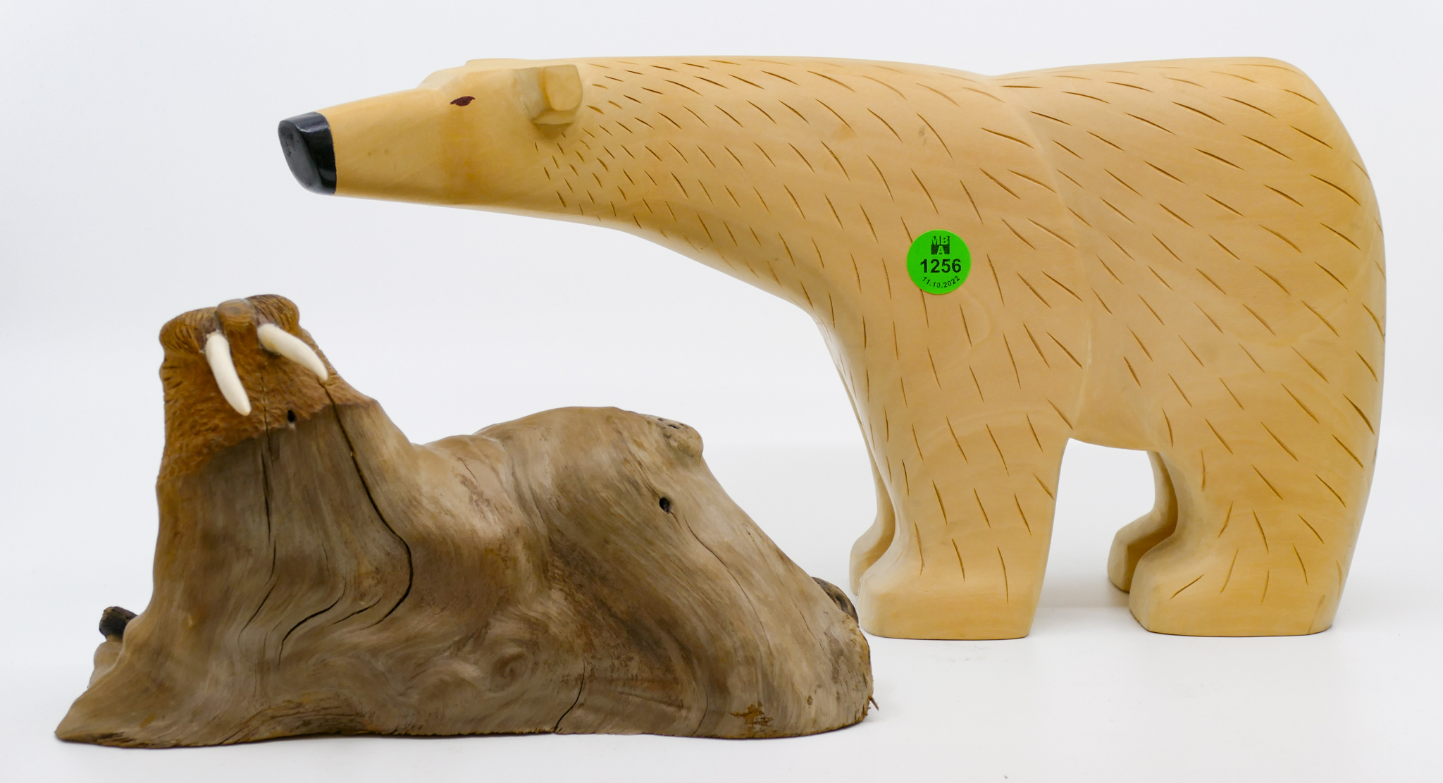 2pc Native Bear and Walrus Wood