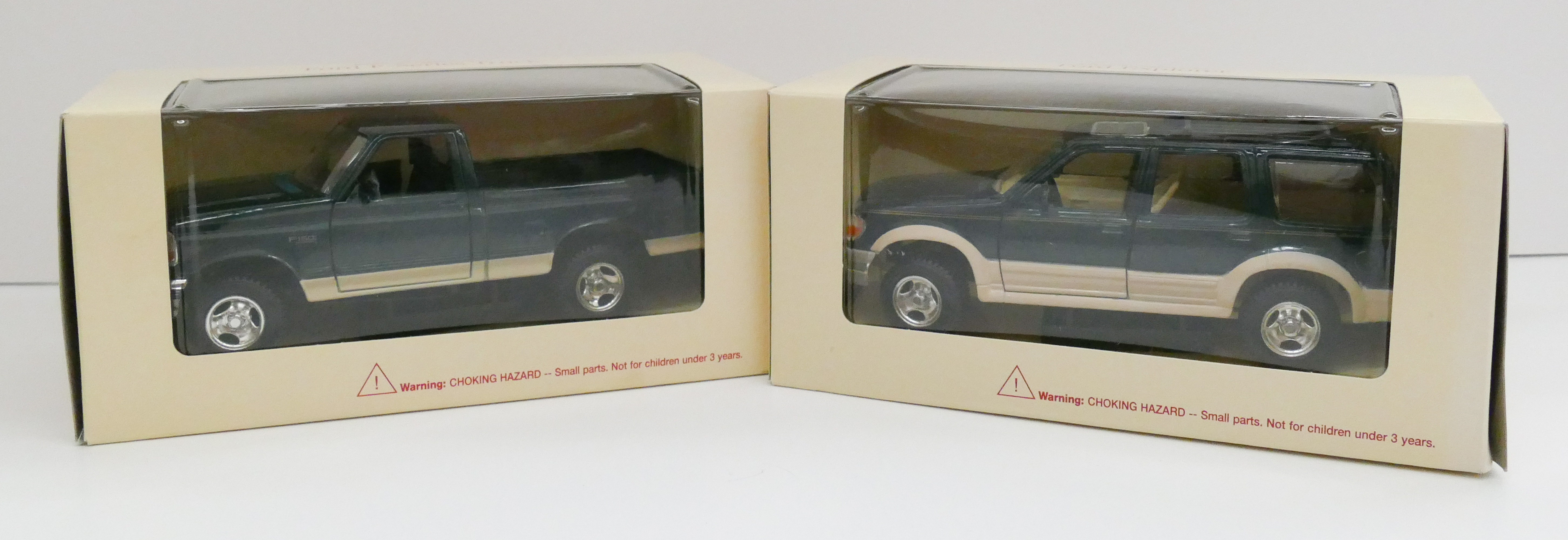 2pc NIB Eddie Bauer Special Edition