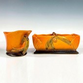 2PC ROSEVILLE STYLE PINECONE P