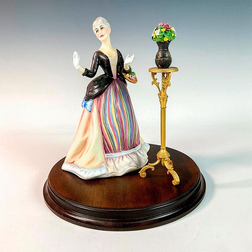 2PC ROYAL DOULTON FIGURINE,