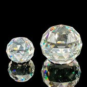 2PC SWAROVSKI SCS CRYSTAL ROUN